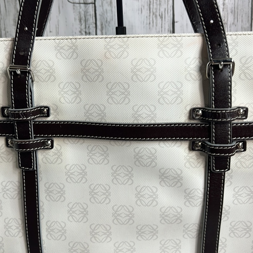 Loewe White Tote Bag - Picture 5 of 12
